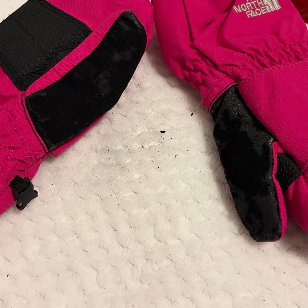 The North Face Kids' Fuchsia Mittens
